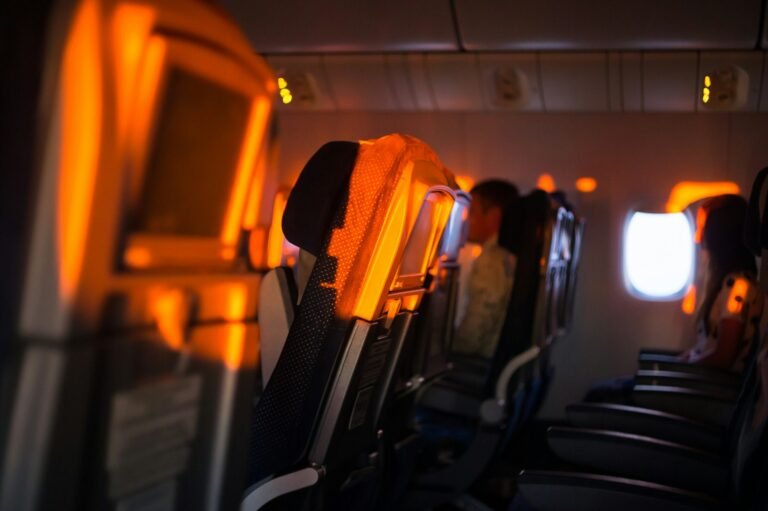 Premium Economy vs Business Class on Long-Haul Flights: Is the Upgrade Worth It?